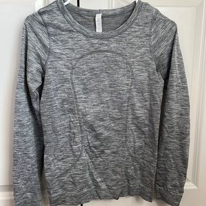 Lululemon Gray Top